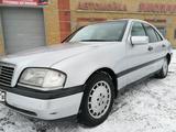 Mercedes-Benz C 200 1995 годаүшін2 200 000 тг. в Семей – фото 2