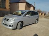Toyota Isis 2010 года за 3 750 000 тг. в Уральск