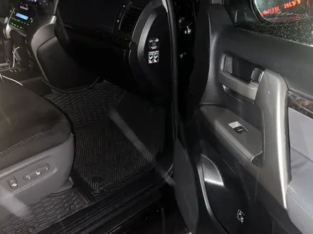Toyota Land Cruiser 2009 года за 17 800 000 тг. в Актобе – фото 7