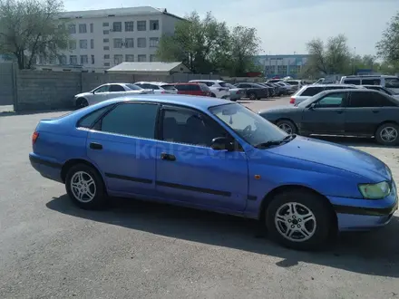 Toyota Carina E 1997 года за 2 300 000 тг. в Тараз – фото 3