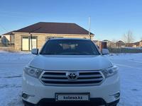 Toyota Highlander 2013 года за 13 500 000 тг. в Актобе