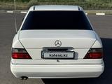 Mercedes-Benz E 320 1994 годаfor3 800 000 тг. в Талдыкорган – фото 4