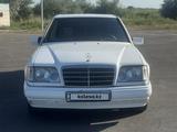 Mercedes-Benz E 320 1994 годаfor3 800 000 тг. в Талдыкорган