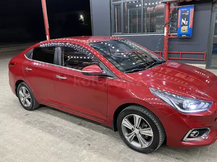 Hyundai Accent 2018 года за 7 500 000 тг. в Актау – фото 6