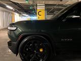 Rivian R1S 2023 года за 48 000 000 тг. в Алматы – фото 3