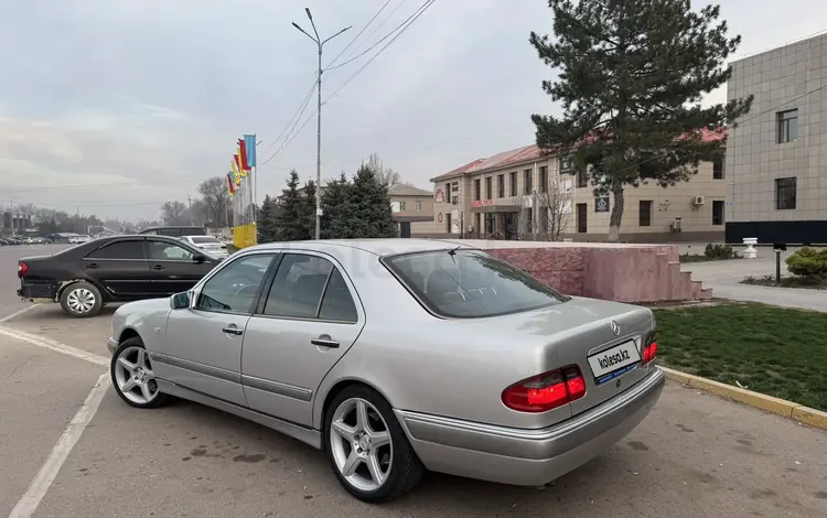 Mercedes-Benz E 280 1999 года за 3 750 000 тг. в Алматы