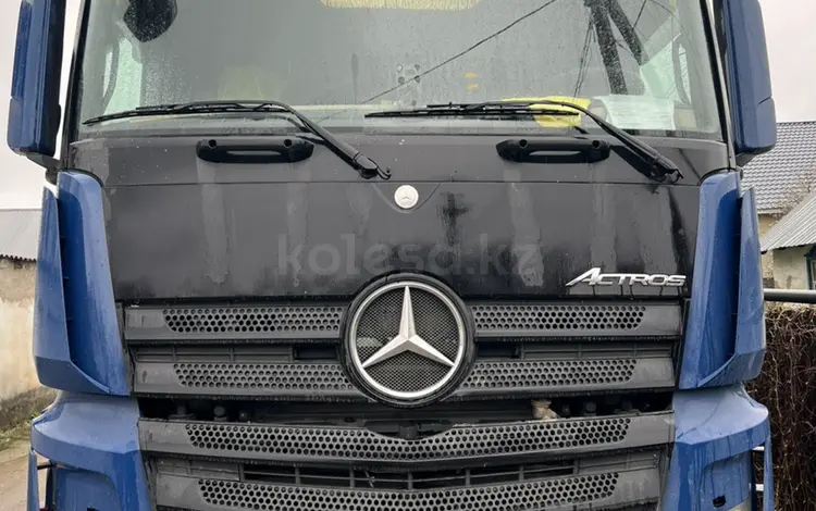 Mercedes-Benz  Actros 2014 года за 20 000 000 тг. в Алматы