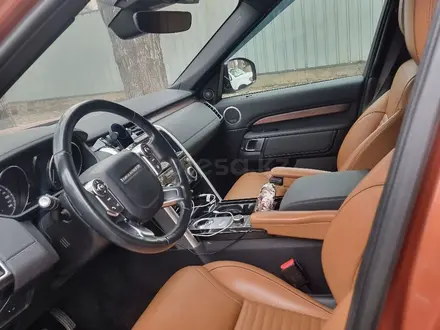Land Rover Discovery 2017 года за 17 500 000 тг. в Алматы – фото 4