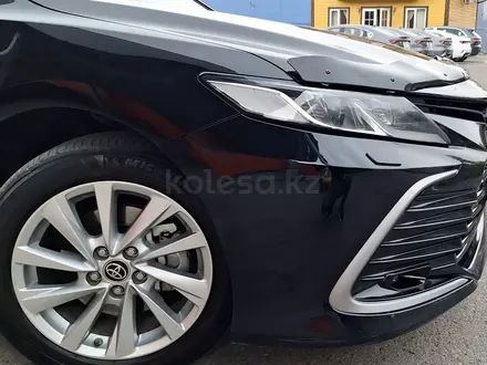 Toyota Camry 2023 года за 13 800 000 тг. в Алматы – фото 12