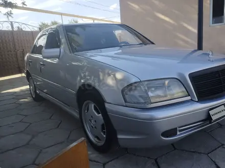 Mercedes-Benz C 200 1993 года за 2 100 000 тг. в Шу – фото 4