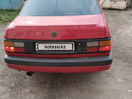 Volkswagen Passat 1991 года за 700 000 тг. в Астана – фото 3