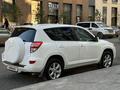 Toyota RAV4 2012 годаfor8 300 000 тг. в Астана – фото 3