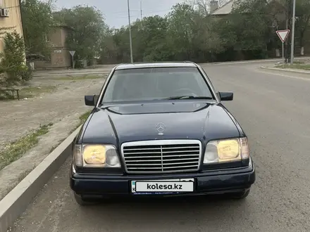 Mercedes-Benz E 320 1995 года за 3 500 000 тг. в Жезказган – фото 9