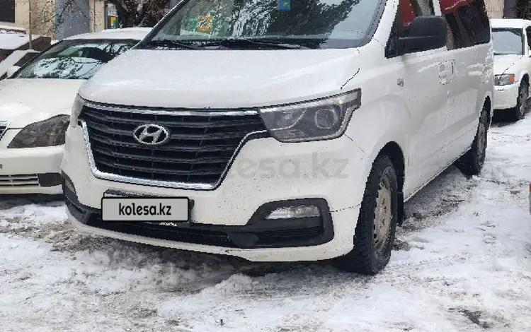 Hyundai Starex 2019 года за 13 500 000 тг. в Алматы