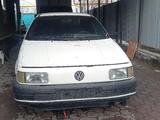 Volkswagen Passat 1991 года за 500 000 тг. в Алматы