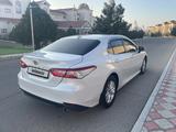 Toyota Camry 2018 года за 11 700 000 тг. в Актау – фото 5