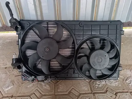 Радиатор вентилятор! за 35 000 тг. в Алматы