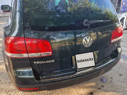 Volkswagen Touareg 2006 года за 5 300 000 тг. в Астана – фото 9