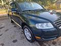 Volkswagen Touareg 2006 года за 5 300 000 тг. в Астана