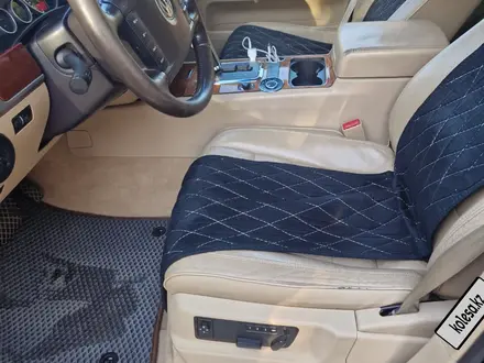 Volkswagen Touareg 2006 года за 5 300 000 тг. в Астана – фото 5
