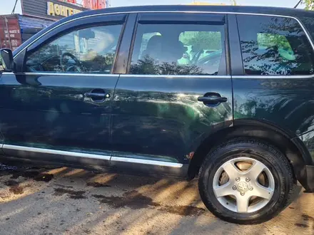 Volkswagen Touareg 2006 года за 5 300 000 тг. в Астана – фото 10