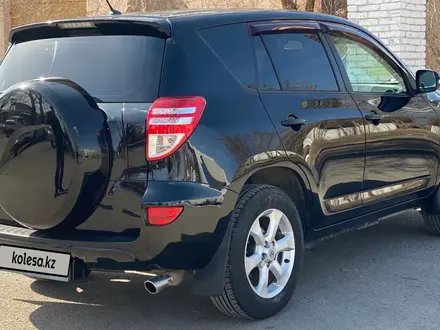 Toyota RAV4 2010 года за 7 000 000 тг. в Караганда – фото 2