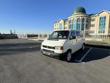 Volkswagen Transporter 2003 года за 4 200 000 тг. в Шымкент