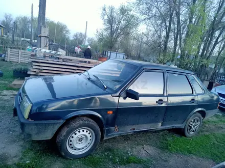 ВАЗ (Lada) 21099 2000 года за 380 000 тг. в Уральск – фото 2