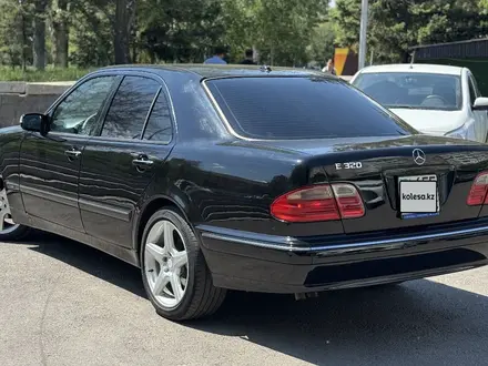 Mercedes-Benz E 320 2002 года за 4 800 000 тг. в Астана – фото 3