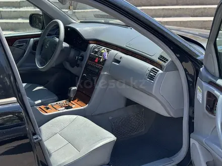 Mercedes-Benz E 320 2002 года за 4 800 000 тг. в Астана – фото 8