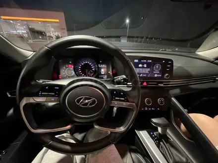 Hyundai Elantra 2022 года за 8 600 000 тг. в Уральск – фото 3