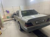 Mercedes-Benz E 280 1993 года за 1 350 000 тг. в Мерке – фото 5