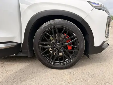 Hyundai Santa Fe 2020 года за 11 700 000 тг. в Алматы – фото 9