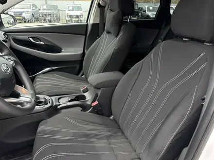 Hyundai i30 2023 года за 8 800 000 тг. в Атырау – фото 10