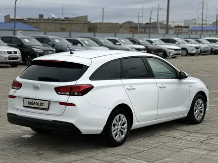 Hyundai i30 2023 года за 8 800 000 тг. в Атырау – фото 5