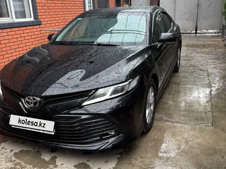 Toyota Camry 2019 года за 10 700 000 тг. в Алматы – фото 2