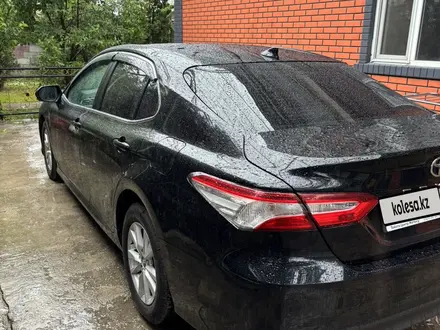 Toyota Camry 2019 года за 10 700 000 тг. в Алматы – фото 4
