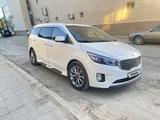 Kia Carnival 2017 года за 13 500 000 тг. в Сатпаев – фото 2