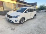 Kia Carnival 2017 года за 13 500 000 тг. в Сатпаев
