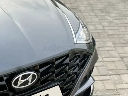 Hyundai Sonata 2022 года за 13 100 000 тг. в Астана – фото 28