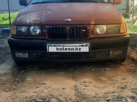 BMW 320 1992 года за 1 200 000 тг. в Талдыкорган