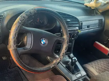BMW 320 1992 года за 1 200 000 тг. в Талдыкорган – фото 8