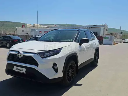 Toyota RAV4 2019 года за 9 300 000 тг. в Алматы – фото 2