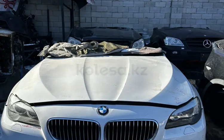 Капот, крыло, фары, бампер на BMW F10. Авкат с Японии. за 10 000 тг. в Алматы