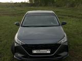 Hyundai Accent 2021 года за 9 200 000 тг. в Кокшетау – фото 2