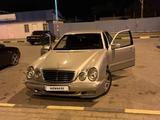 Mercedes-Benz E 320 2000 года за 3 000 000 тг. в Аральск – фото 3