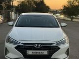 Hyundai Elantra 2019 годаүшін6 800 000 тг. в Алматы – фото 2