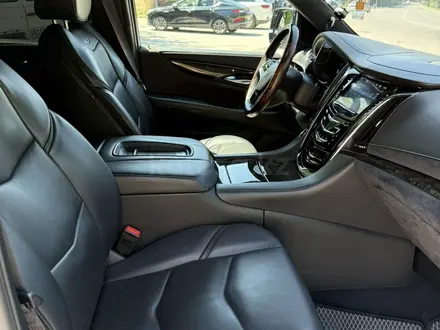 Cadillac Escalade 2016 года за 23 000 000 тг. в Алматы – фото 16
