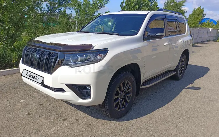 Toyota Land Cruiser Prado 2021 года за 26 000 000 тг. в Актобе