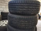 Шины Bridgestone 195/55/16, 2шт за 35 000 тг. в Шымкент